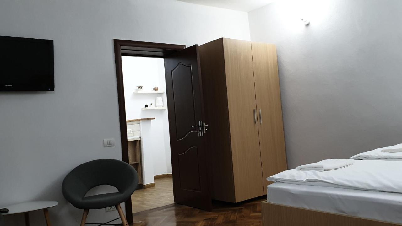 Madalina Apartment บราชอฟ ภายนอก รูปภาพ